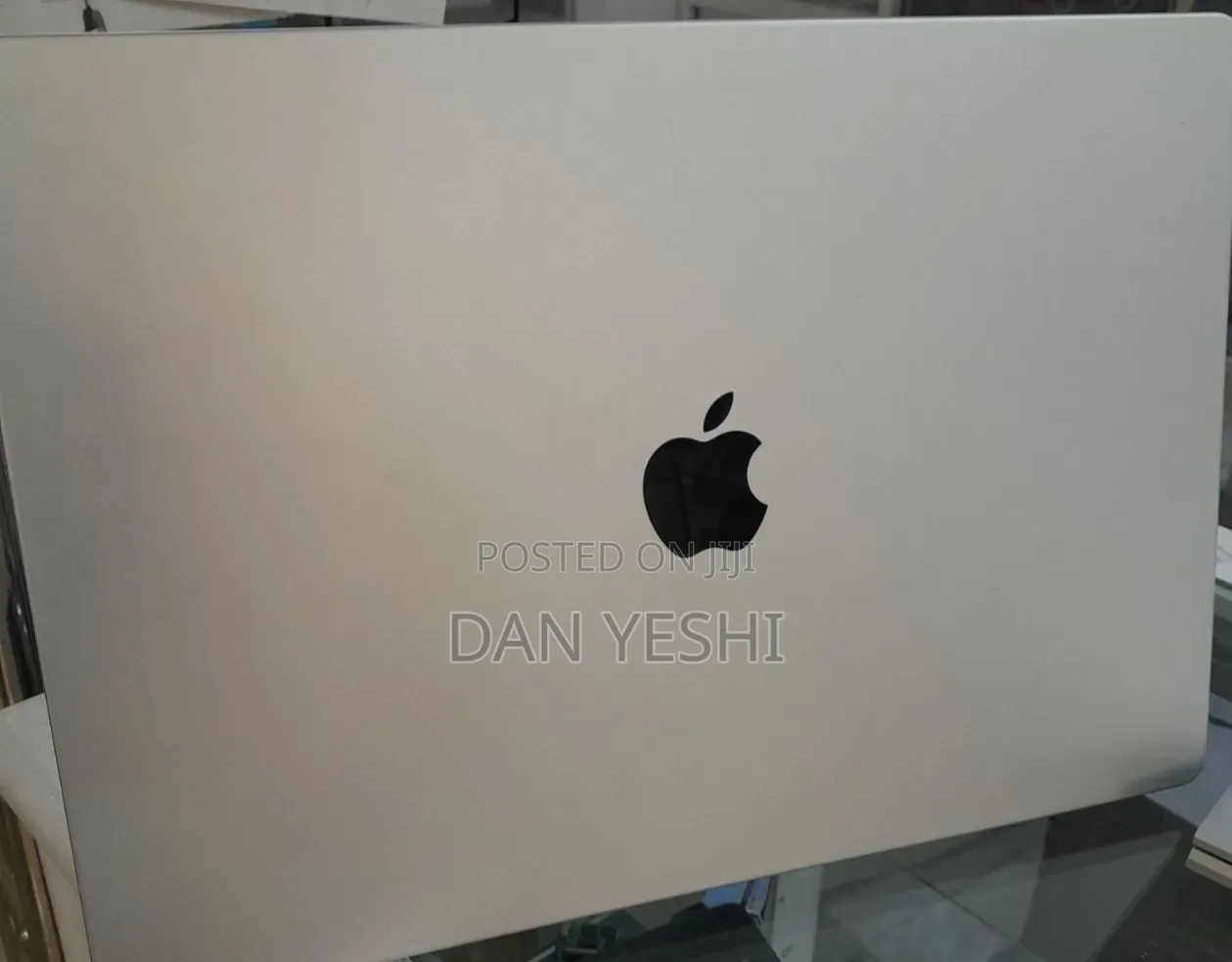 New Laptop Apple MacBook Pro 32GB Apple M1 Pro SSD 512GB