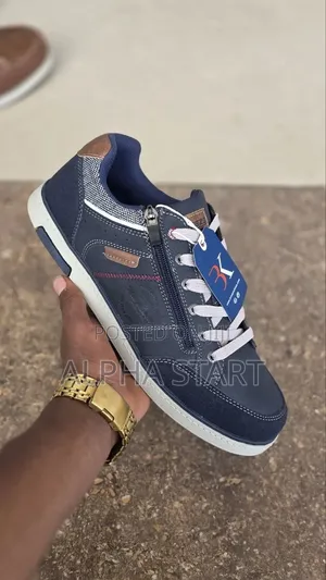 Bizo High Master Quality Flat Shoes for You