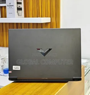 New Laptop HP Victus 16 16GB Intel Core i7 SSD 1T