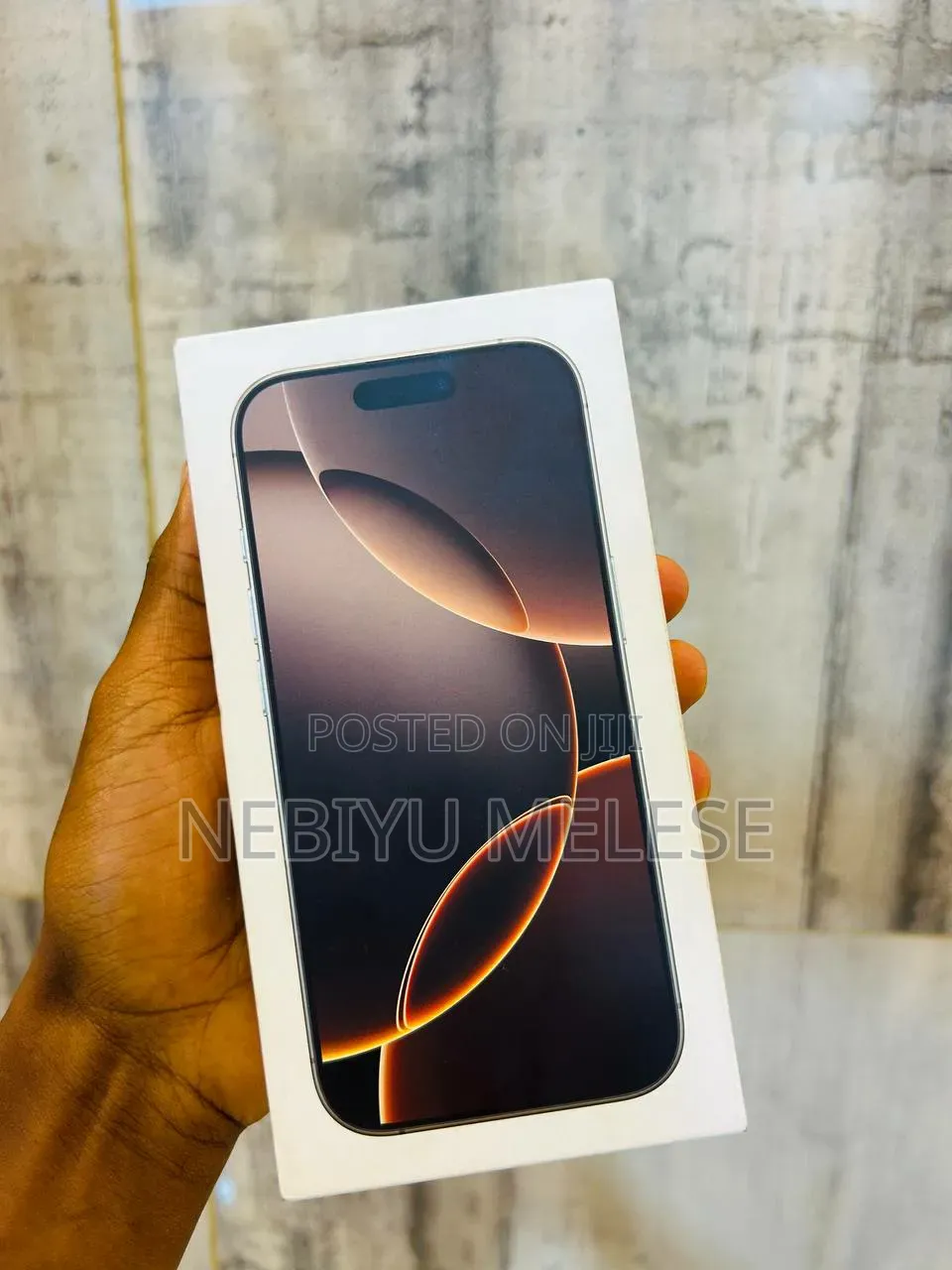New Apple iPhone 16 Pro 128 GB Gold