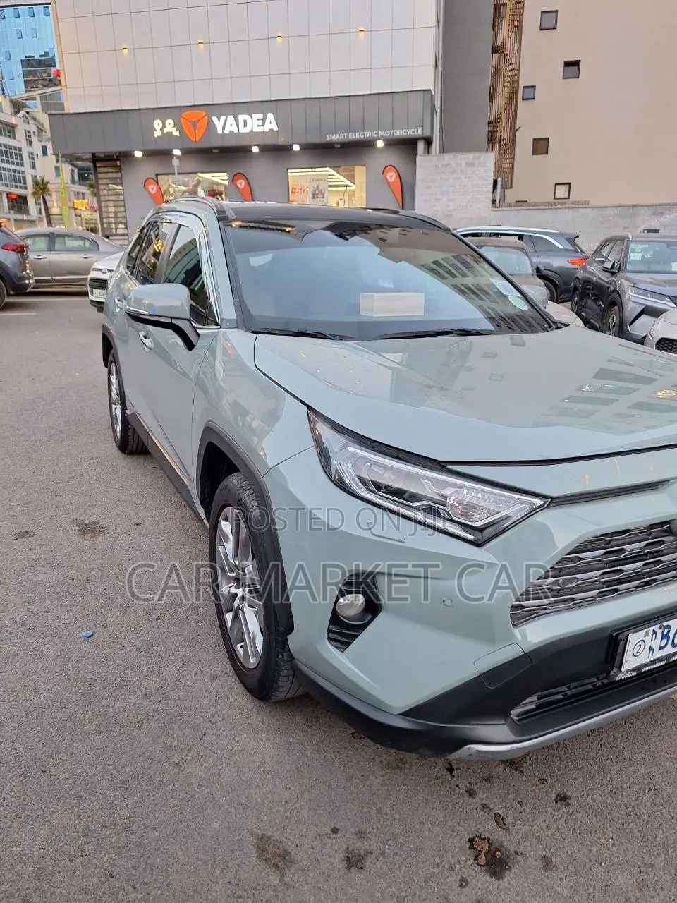 Toyota RAV4 Limited AWD 2020 Gray