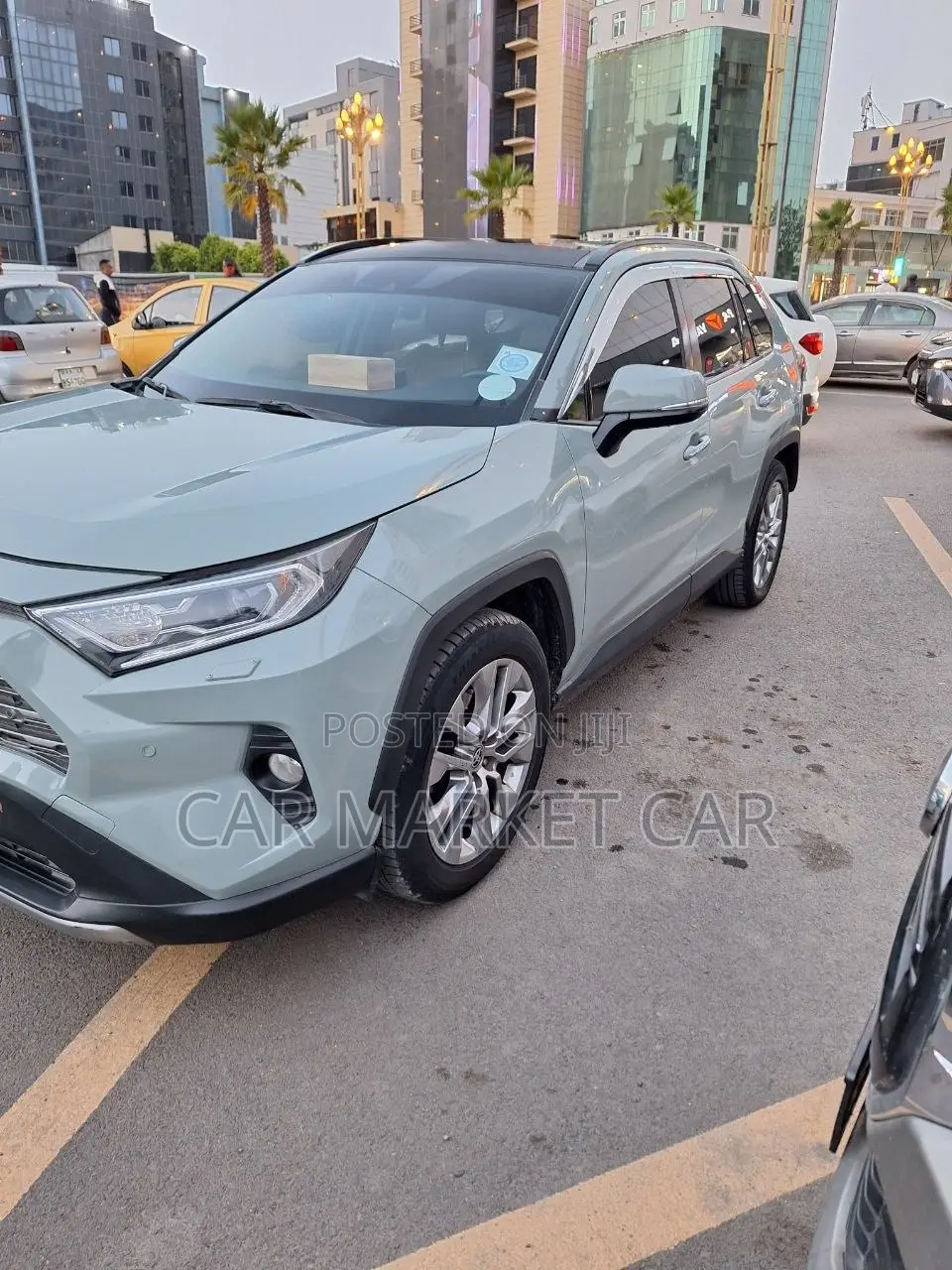 Toyota RAV4 Limited AWD 2020 Gray