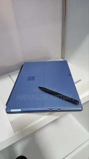 New Microsoft Surface Pro 11th Edition, a Copilot+ PC 16GB SSD 512GB