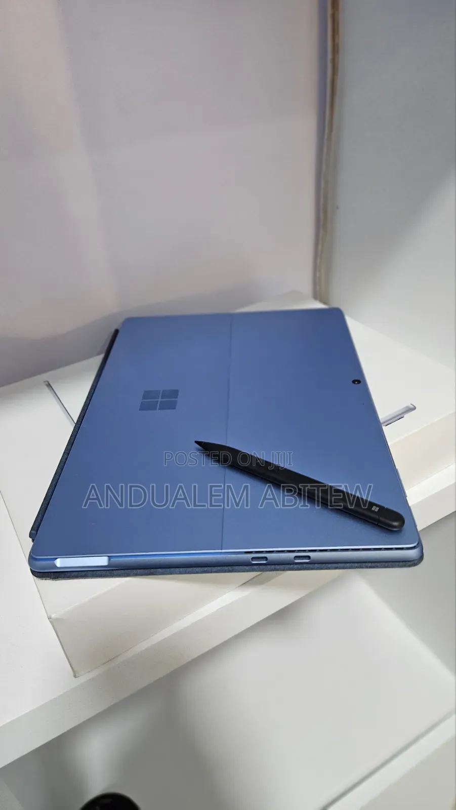 New Microsoft Surface Pro 11th Edition, a Copilot+ PC 16GB SSD 512GB