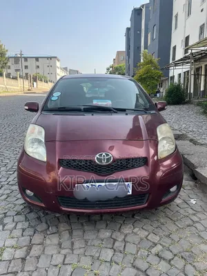 Toyota Yaris 2012 Burgundy