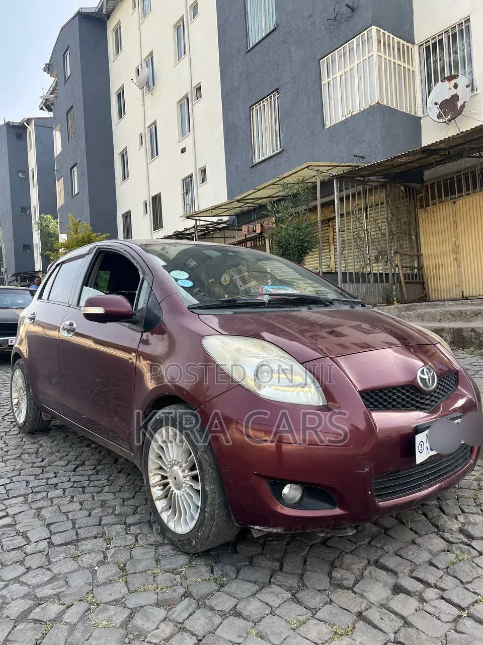 Toyota Yaris 2012 Burgundy