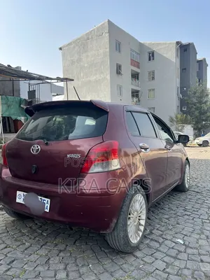 Toyota Yaris 2012 Burgundy