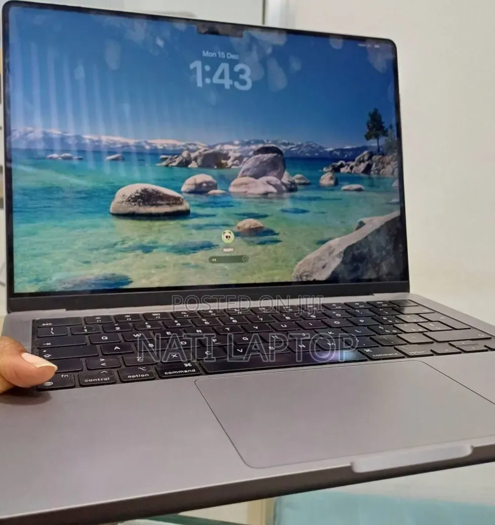 New Laptop Apple MacBook Pro 2021 M1 16GB Apple M1 Pro SSD 512GB