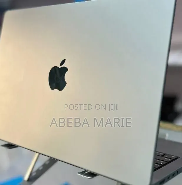 New Laptop Apple MacBook Pro M1 16GB Apple M1 Pro SSD 512GB