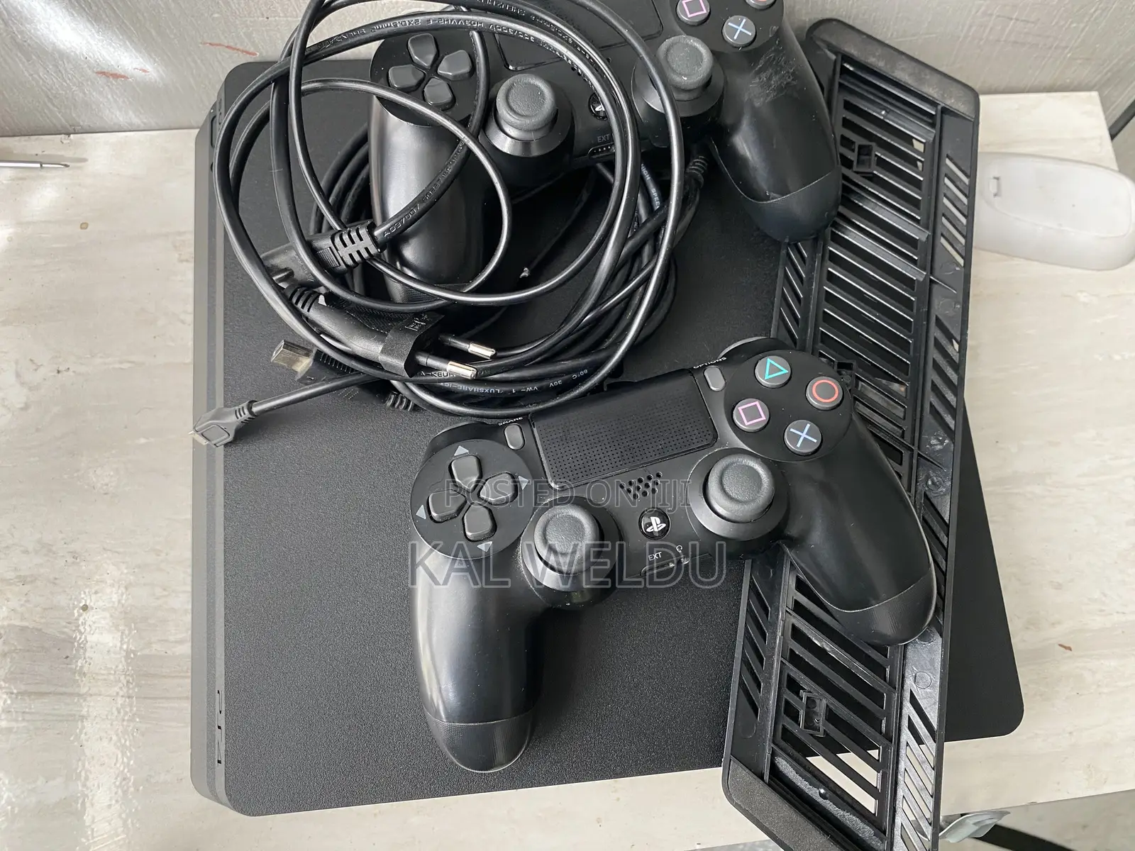 Brand New Ps4 Slim