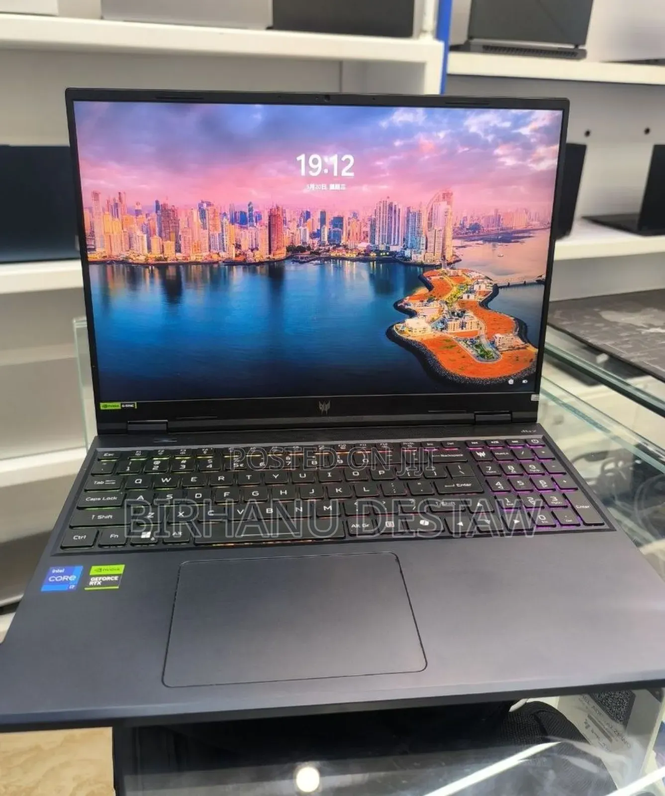 New Laptop MSI Vector 16 HX AI A2XWIG 16GB Intel Core Ultra 9 SSD 1T
