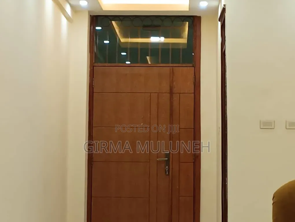 Furnished 4bdrm Apartment in አዲስ ህይወት ሆስፒታል አከባቢ, Bole for sale