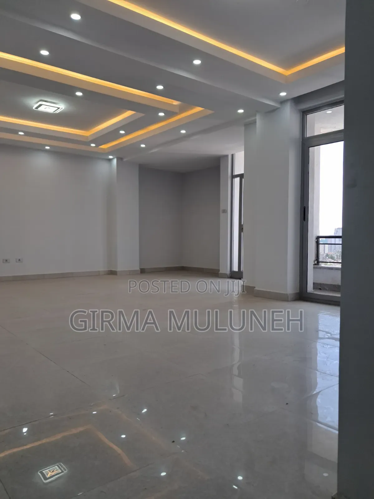 Furnished 4bdrm Apartment in አዲስ ህይወት ሆስፒታል አከባቢ, Bole for sale