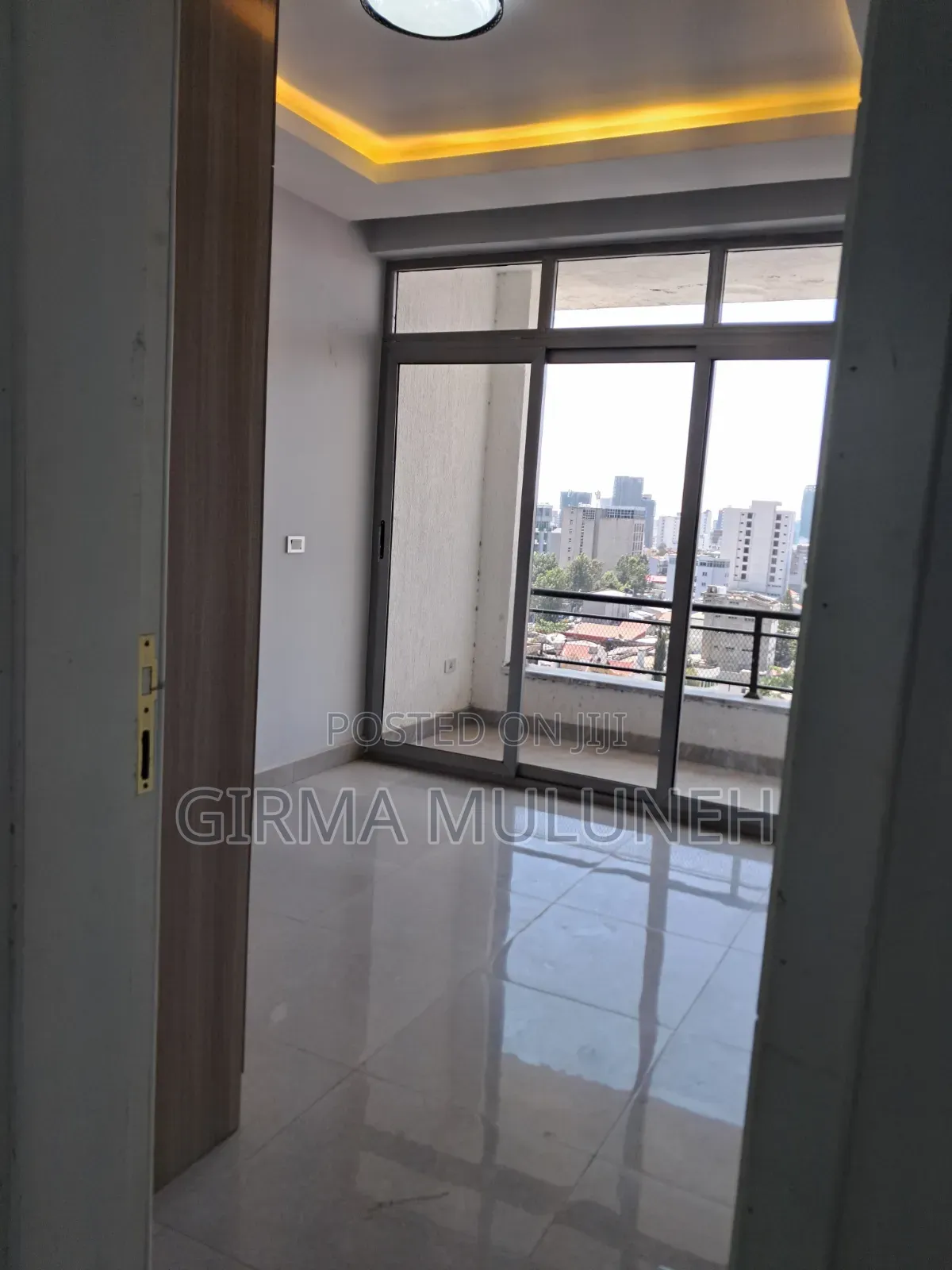 Furnished 4bdrm Apartment in አዲስ ህይወት ሆስፒታል አከባቢ, Bole for sale