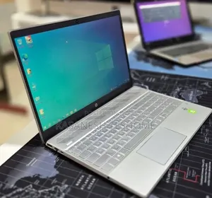 New Laptop HP Pavilion 15 8GB Intel Core i5 SSD 256GB