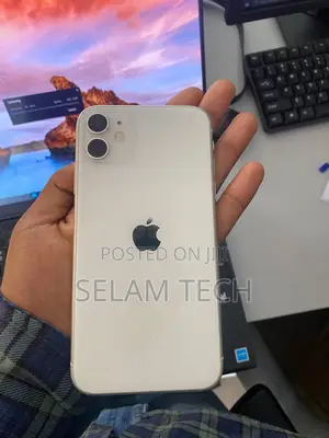 Apple iPhone 11 64 GB White