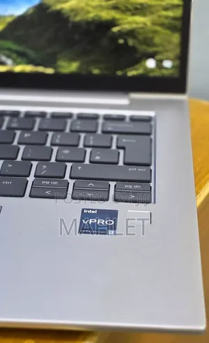 New Laptop HP EliteBook 840 G9 16GB Intel Core i7 SSD 512GB
