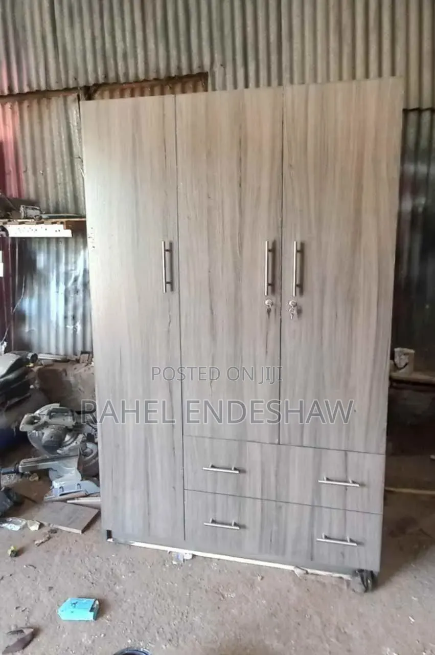 Gray Laminated MDF Luxury MDF Closet