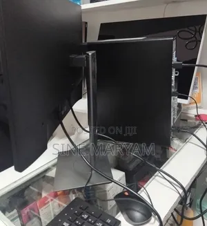 New Desktop Computer Dell OptiPlex 7070 8GB Intel Core i7 HDD 1T