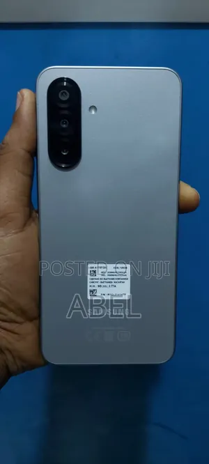 New Samsung Galaxy M17 5G 128 GB Silver