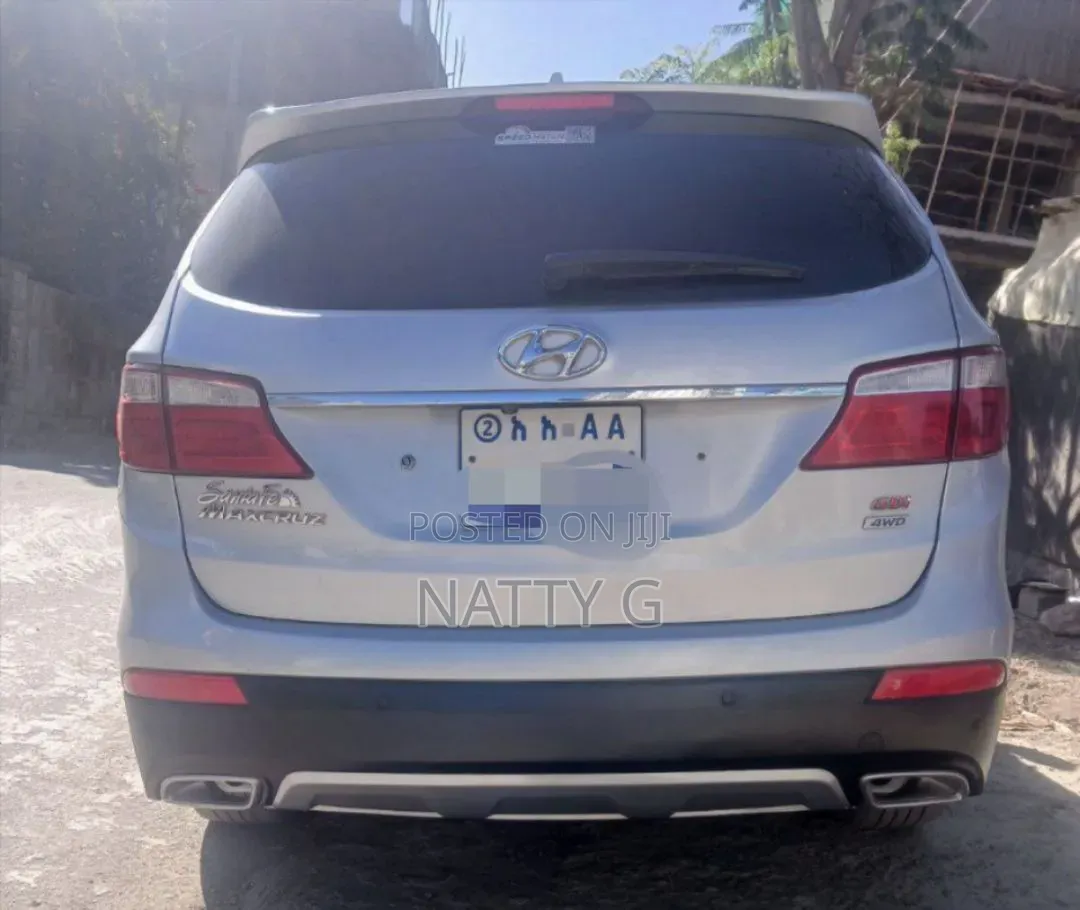 Hyundai Santa Fe 2016 Silver