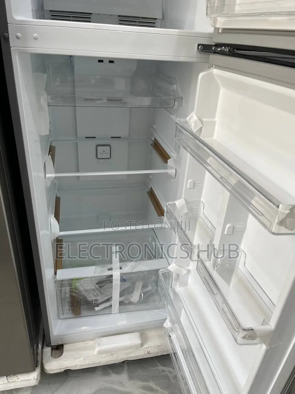 Midea Refrigerator 489