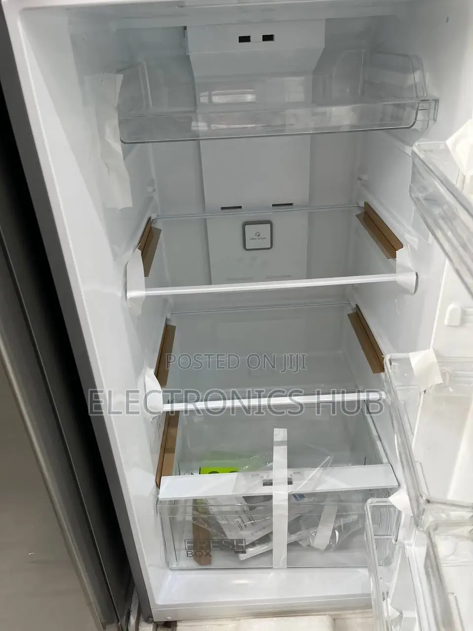 Midea Refrigerator 489