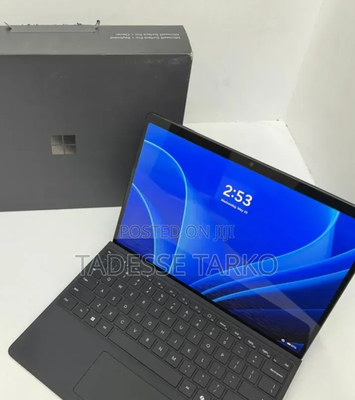 New Microsoft Surface Pro 11th Edition, a Copilot+ PC 16GB SSD 512GB