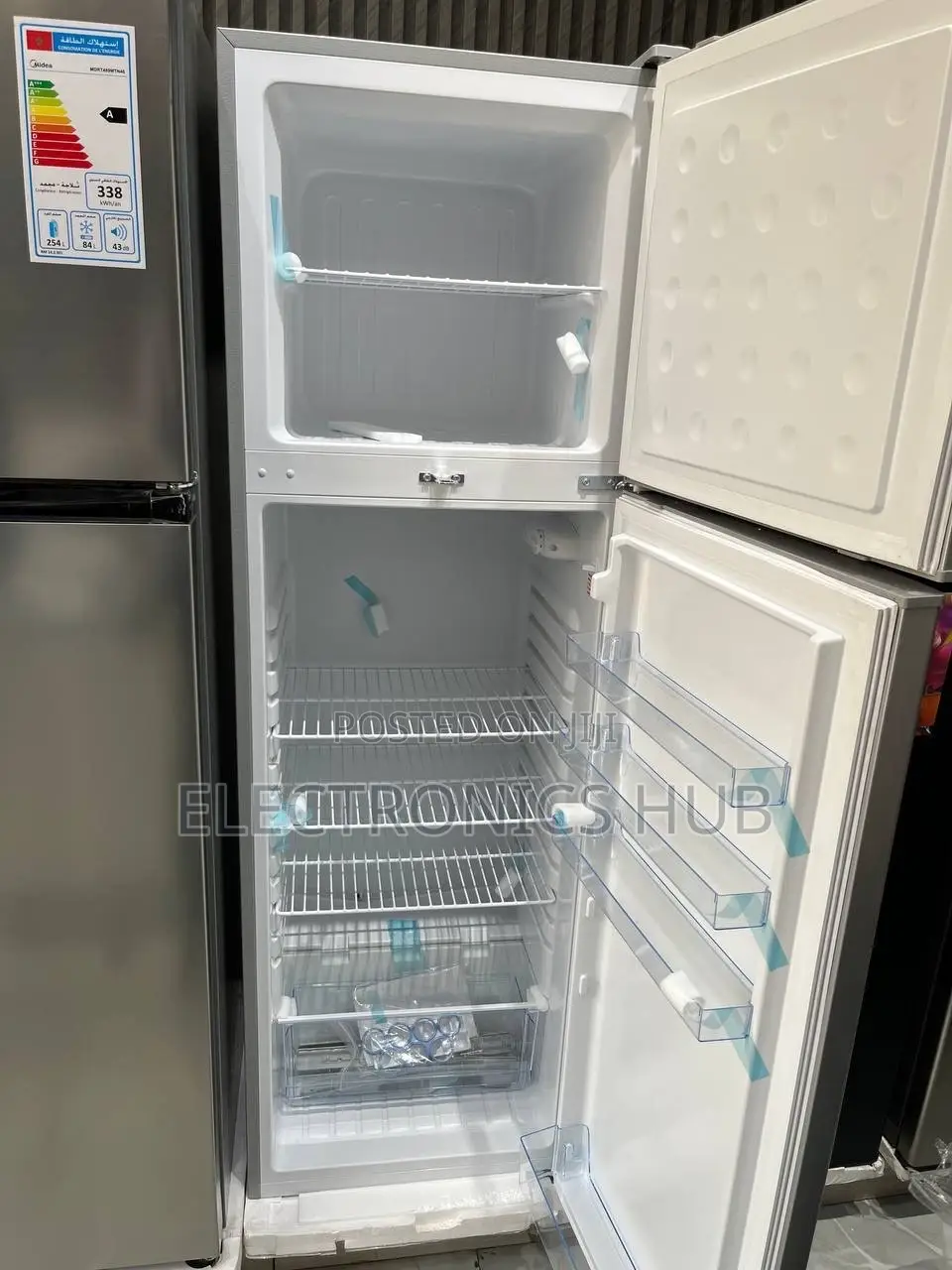 Delta 400 Refrigerator