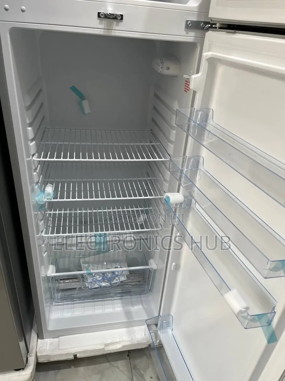 Delta 400 Refrigerator