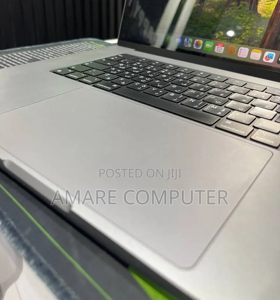 New Laptop Apple MacBook Pro M1 16GB Apple M1 Pro SSD 512GB