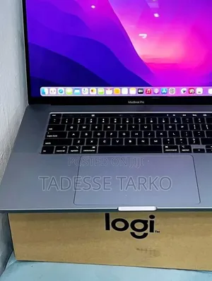 New Laptop Apple MacBook Pro 2019 32GB Intel Core i9 SSD 512GB