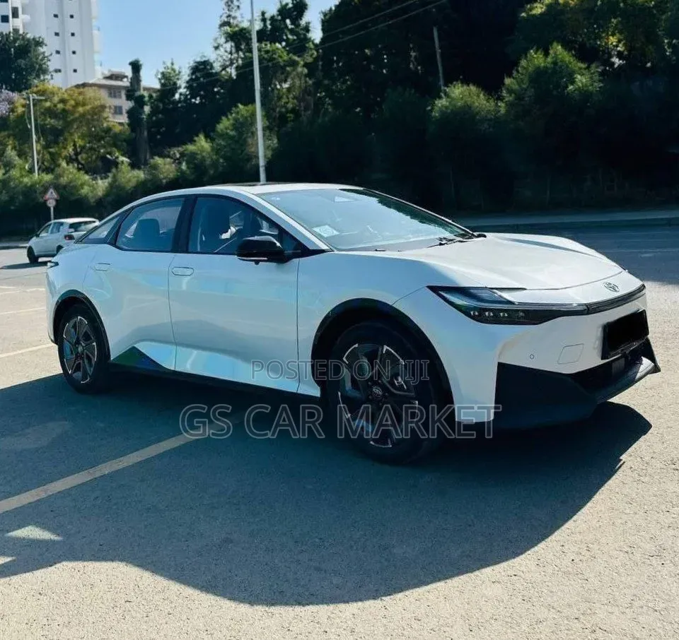 Toyota bZ3 2024 White