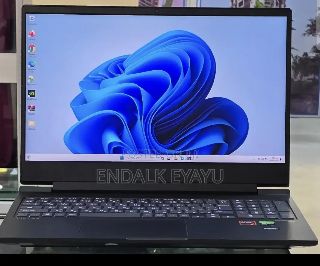 New Laptop HP Victus 15 16GB AMD Ryzen 7 SSD 1T