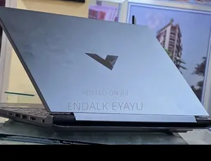 New Laptop HP Victus 15 16GB AMD Ryzen 7 SSD 1T