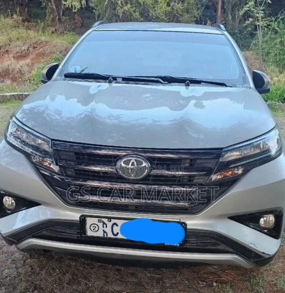 Toyota Rush 2023 Silver