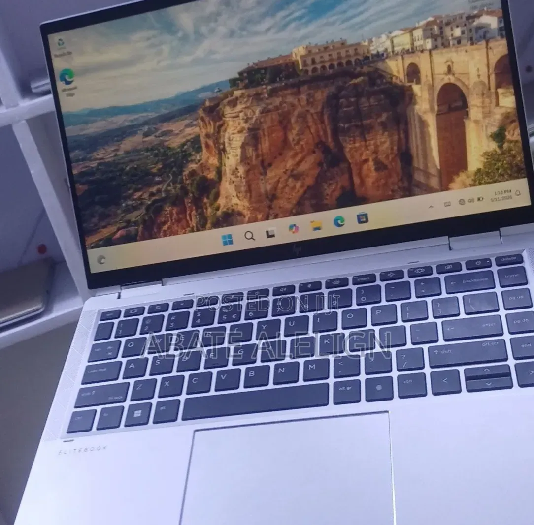New Laptop HP EliteBook x360 1040 G7 16GB Intel Core i7 SSD 512GB