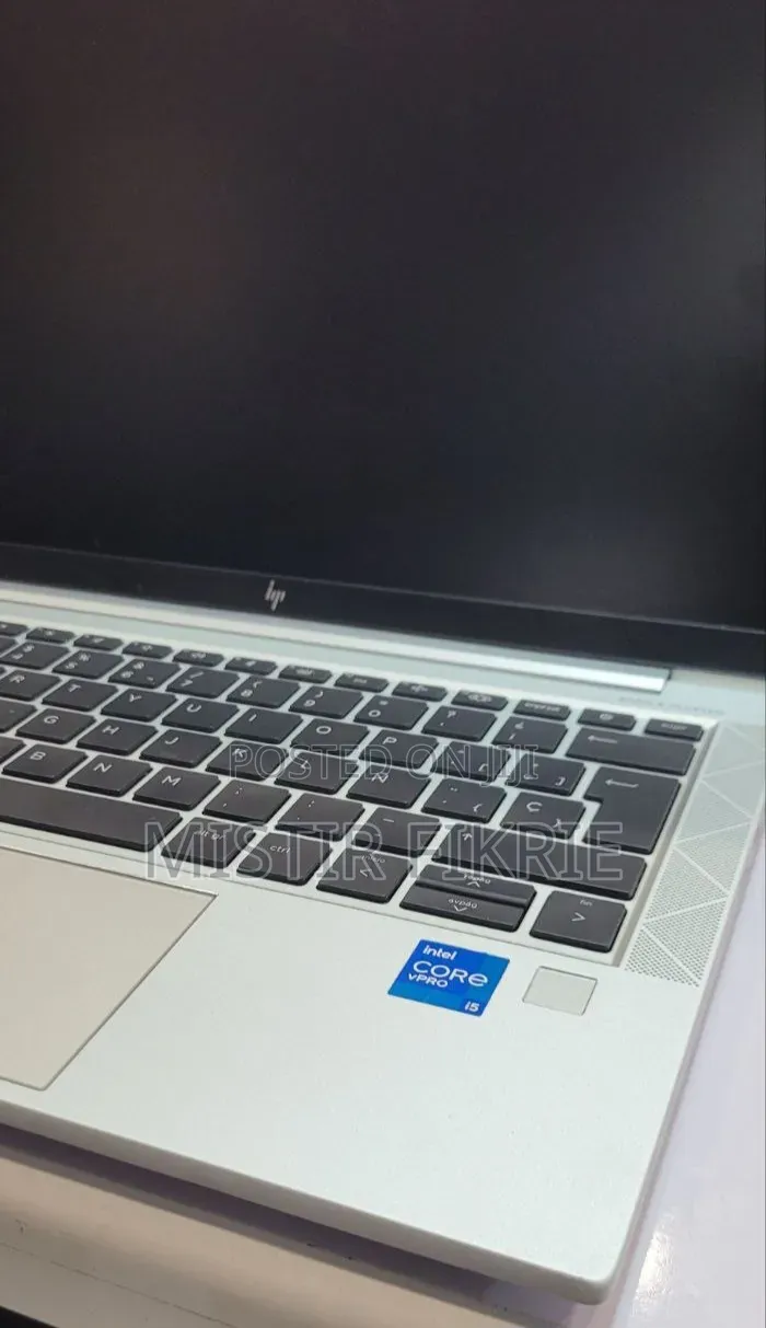 New Laptop HP EliteBook 830 16GB Intel Core i5 SSD 512GB
