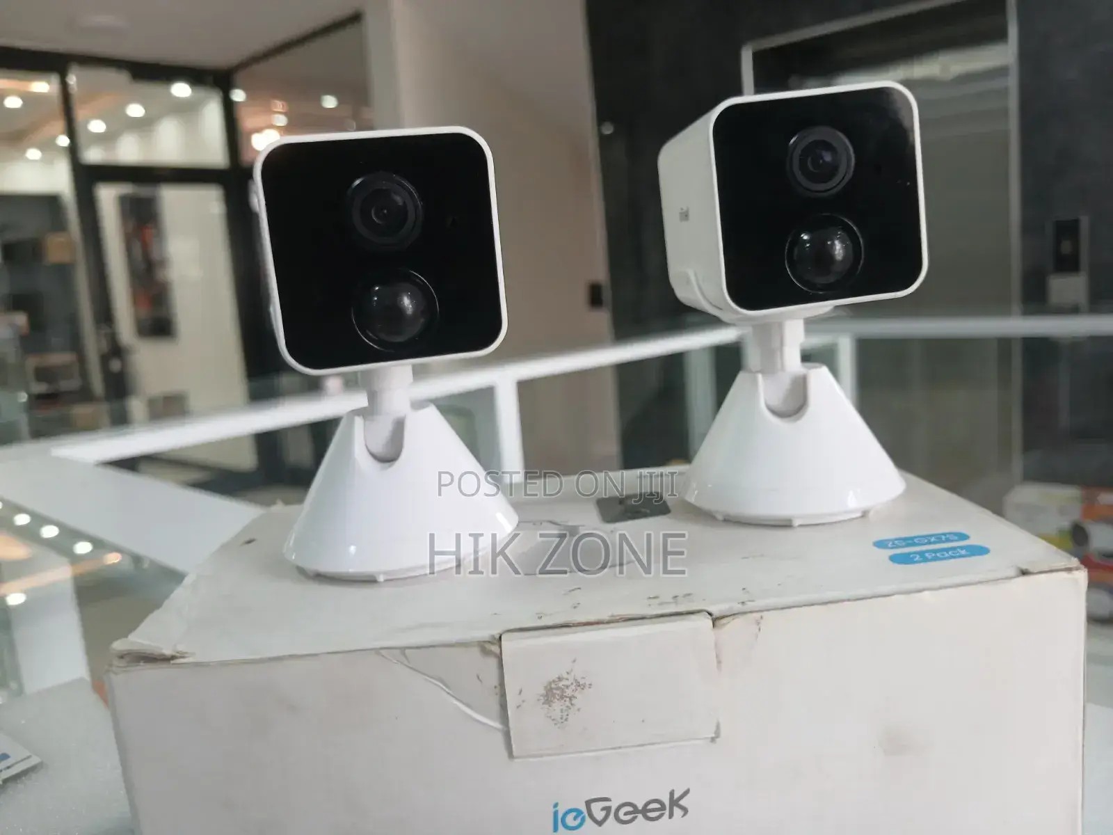 Iogeek Indoor Battery Camera
