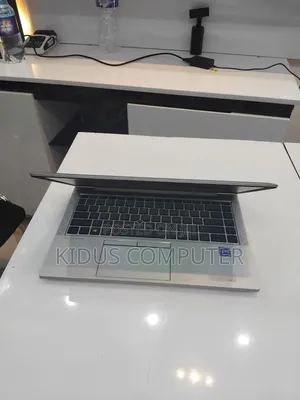 New Laptop HP EliteBook 840 G8 16GB Intel Core i7 SSD 512GB
