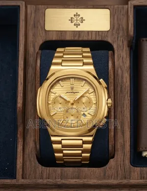 Poedagar Chronograph Gold Watch Featuring a Stainless Steel Band