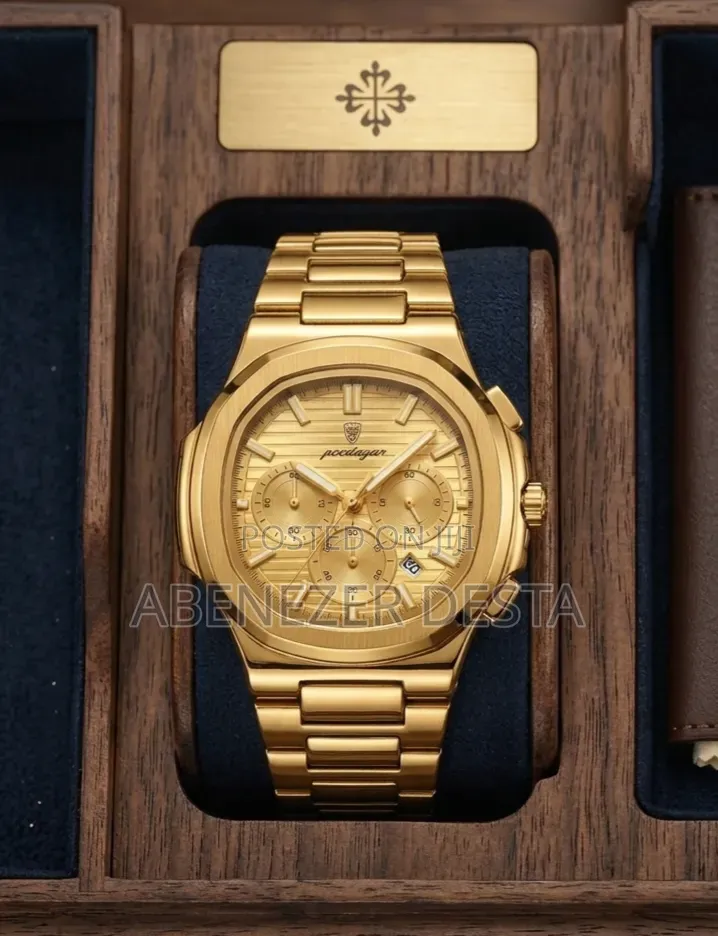 Poedagar Chronograph Gold Watch Featuring a Stainless Steel Band