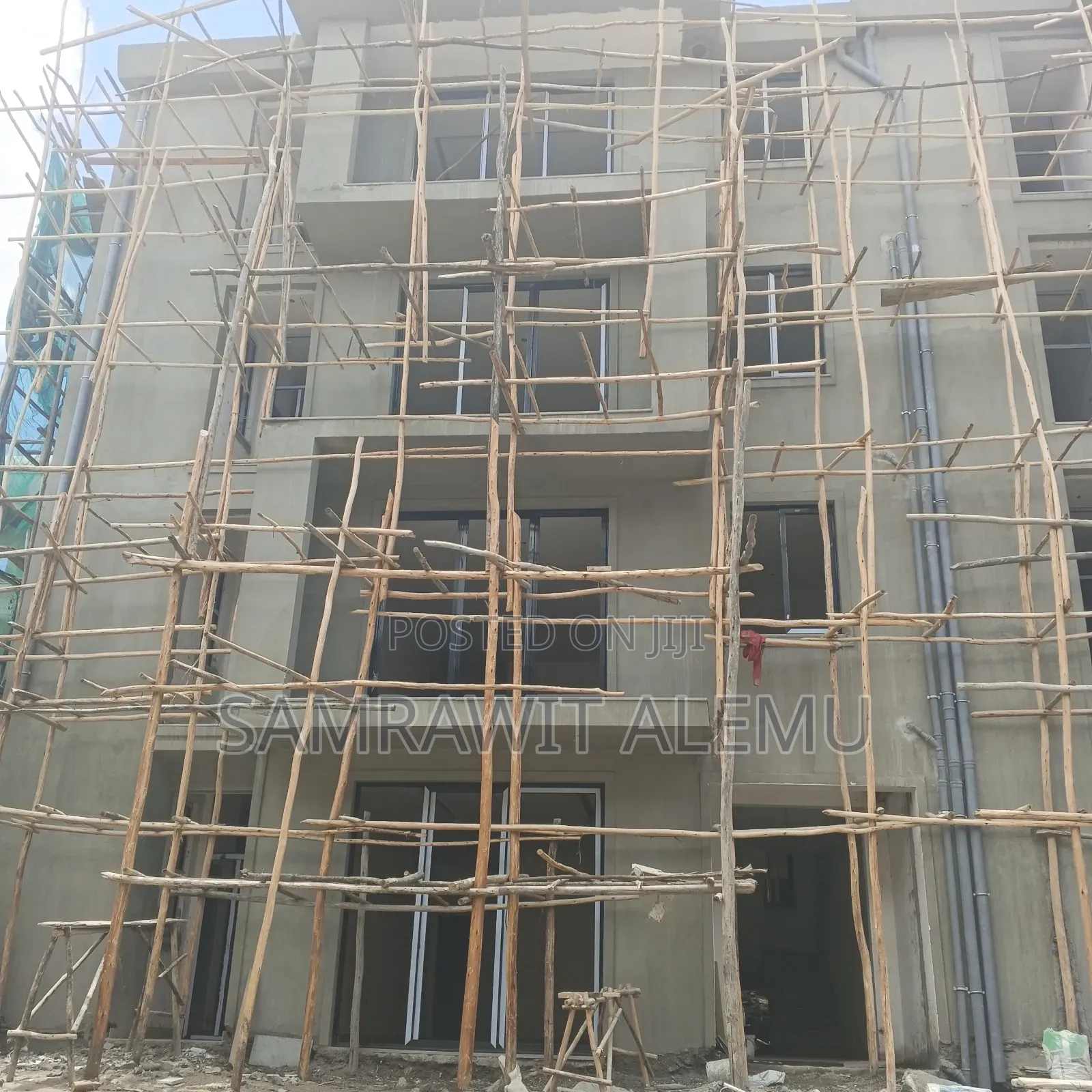 3bdrm Apartment in Metro Realstat, Bole for sale