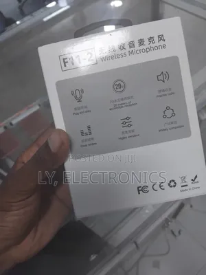 F11-2 Wirless Micrphone
