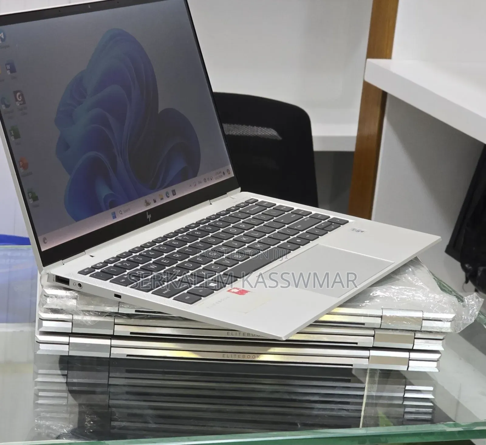 New Laptop HP EliteBook x360 1040 G7 16GB Intel Core i7 SSD 512GB