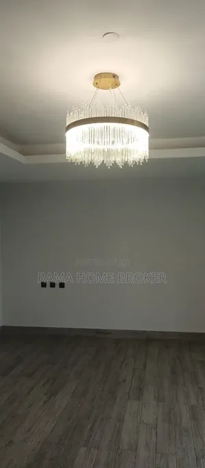 Furnished 8bdrm Townhouse/Terrace in አያት ኮምፓወንድ ውስጥ, Yeka for sale