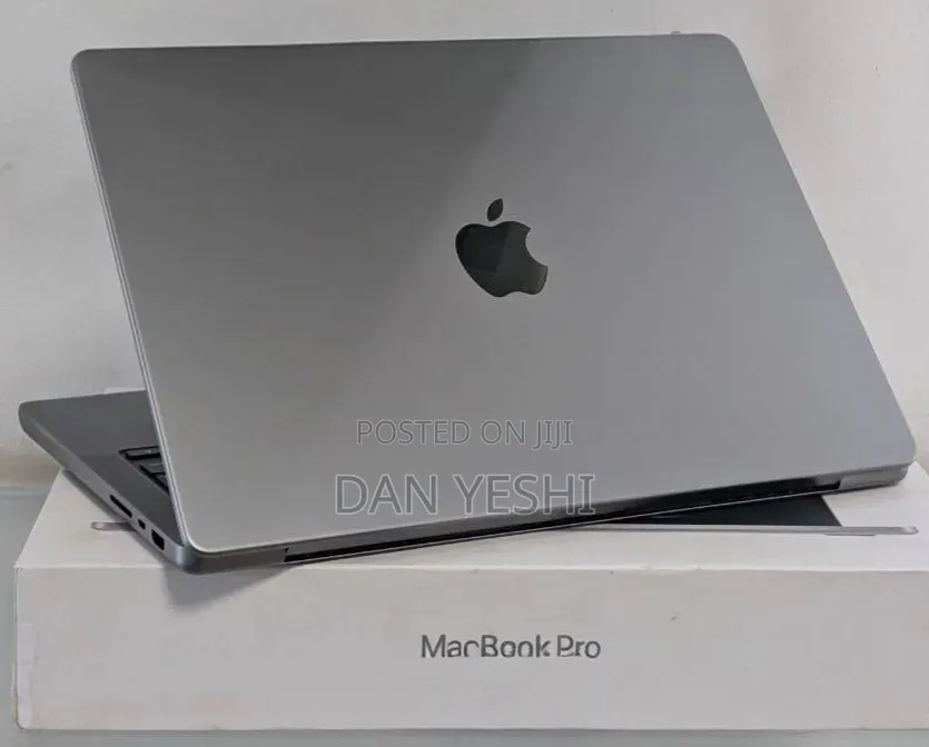 New Laptop Apple MacBook Pro 16GB Apple M2 SSD 512GB