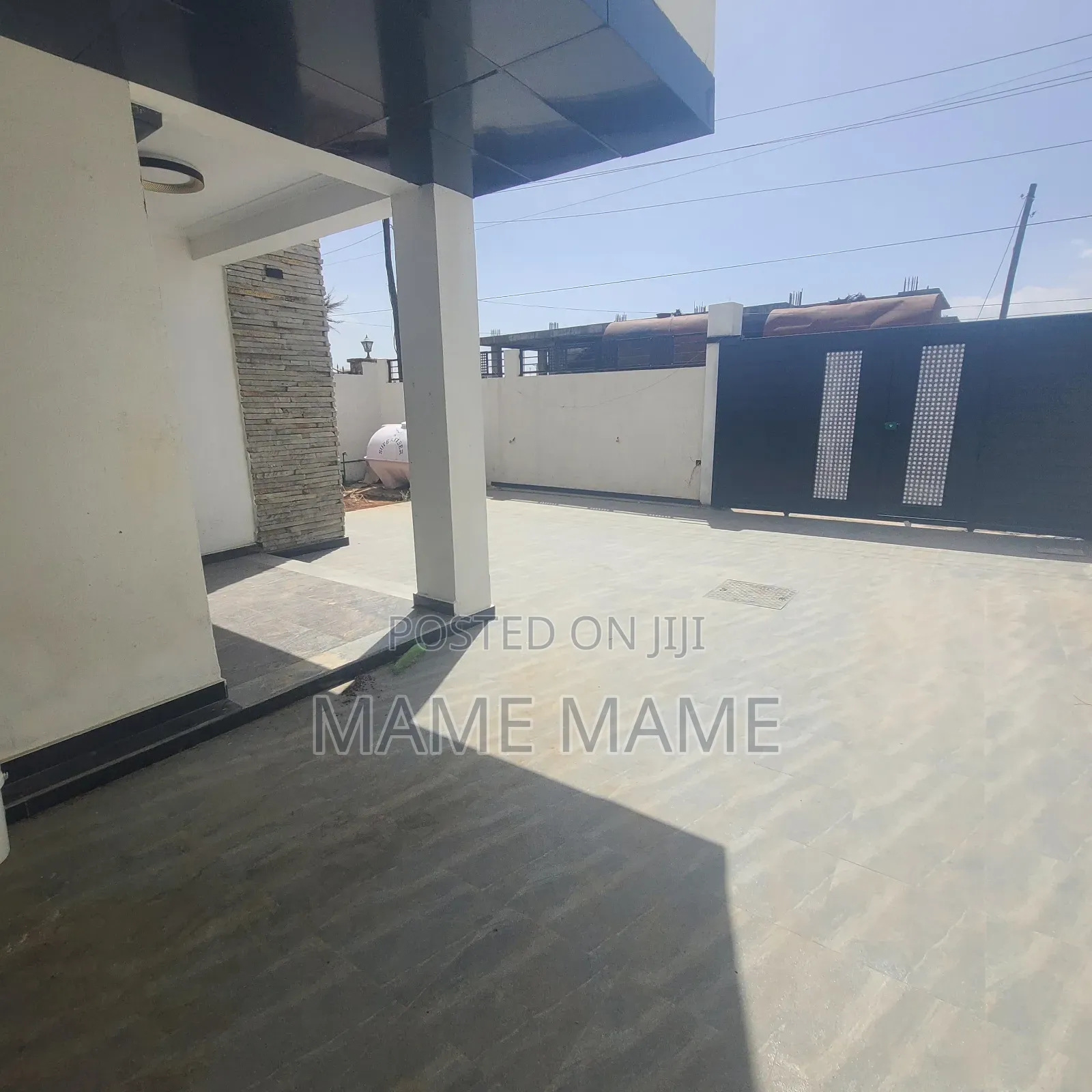 8bdrm House in Addis Abeba, Bole for rent