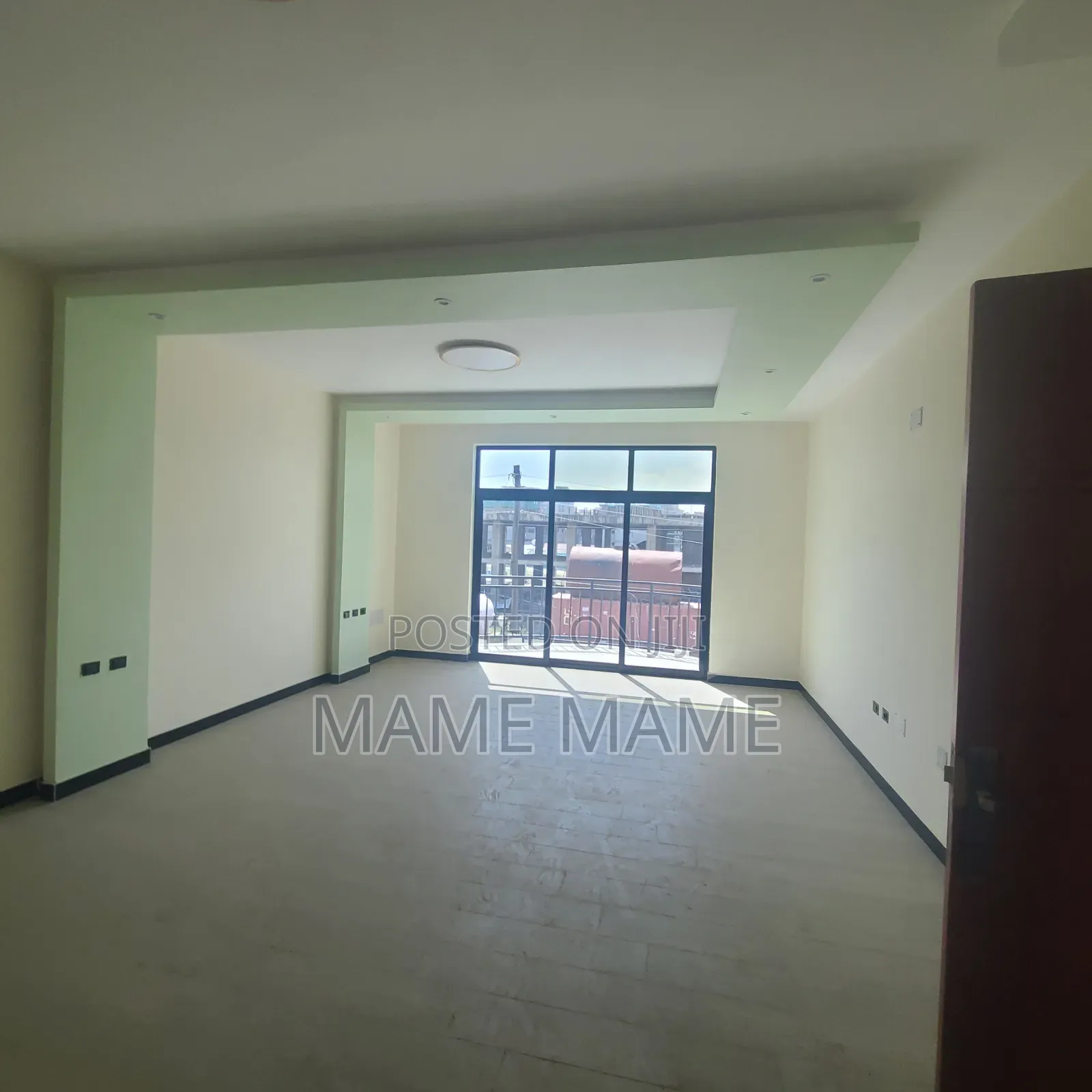8bdrm House in Addis Abeba, Bole for rent