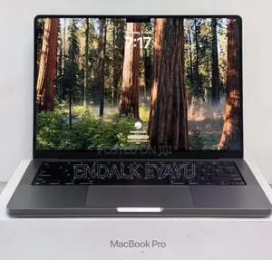 New Laptop Apple MacBook Pro 2023 M2 16GB Apple M2 SSD 512GB